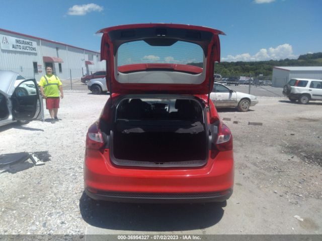 1FADP3K20EL334666 Ford FOCUS SE
