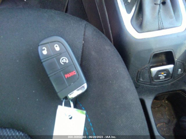 ZACNJCBB3MPM43517 Jeep Renegade Latitude