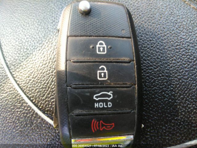 5XXGT4L37GG105923 KIA Optima Lx