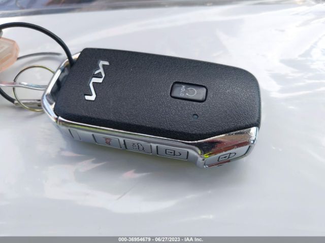 5XXG14J24NG131327 KIA K5 LXS