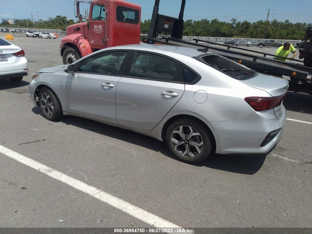 3KPF24AD6ME390371 KIA mpi nu