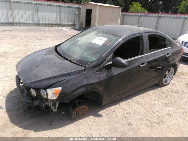 Chevrolet SONIC LTZ 2015 1G1JE5SB8F4116462 Image 2