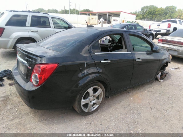 Chevrolet SONIC LTZ 2015 1G1JE5SB8F4116462 Image 6