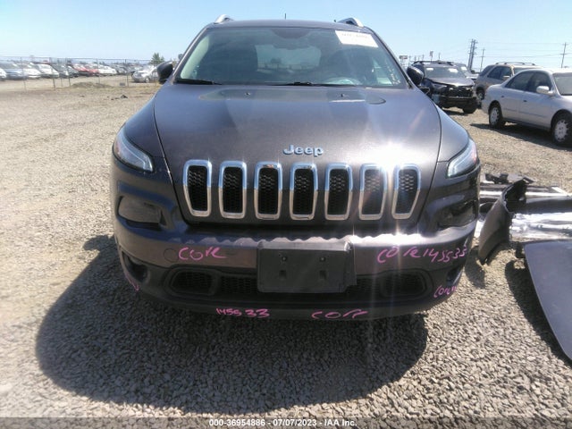 1C4PJMCS5FW588497 Jeep Cherokee Latitude
