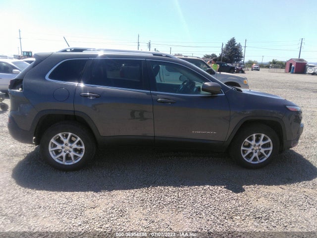 1C4PJMCS5FW588497 Jeep Cherokee Latitude