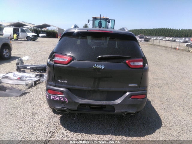 1C4PJMCS5FW588497 Jeep Cherokee Latitude