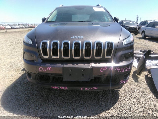 1C4PJMCS5FW588497 Jeep Cherokee Latitude