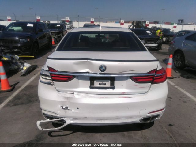 WBA7E2C32HG741185 BMW 7 Series 740i