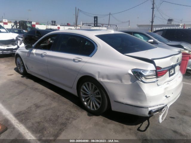 WBA7E2C32HG741185 BMW 7 Series 740i