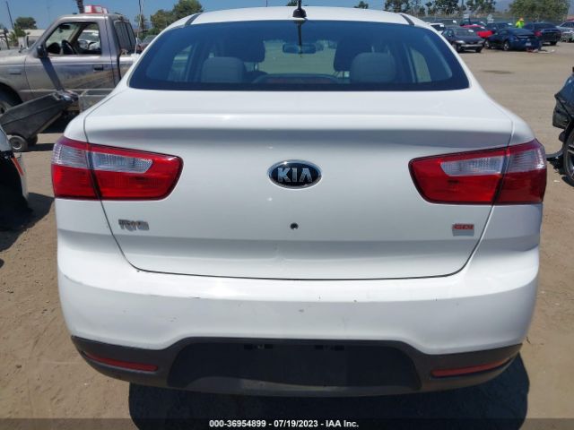 KNADM4A37F6502822 KIA RIO LX