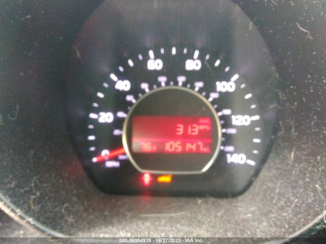 KNDJN2A28E7705161 KIA Soul Base