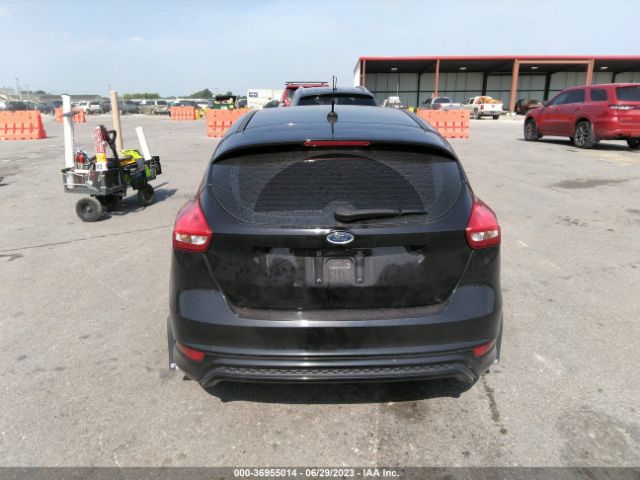 1FADP3K26FL287421 Ford FOCUS SE