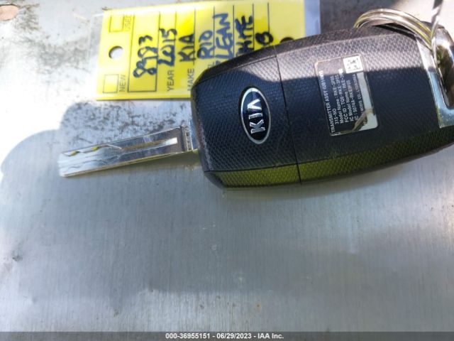 KNADN4A33F6427808 KIA RIO EX
