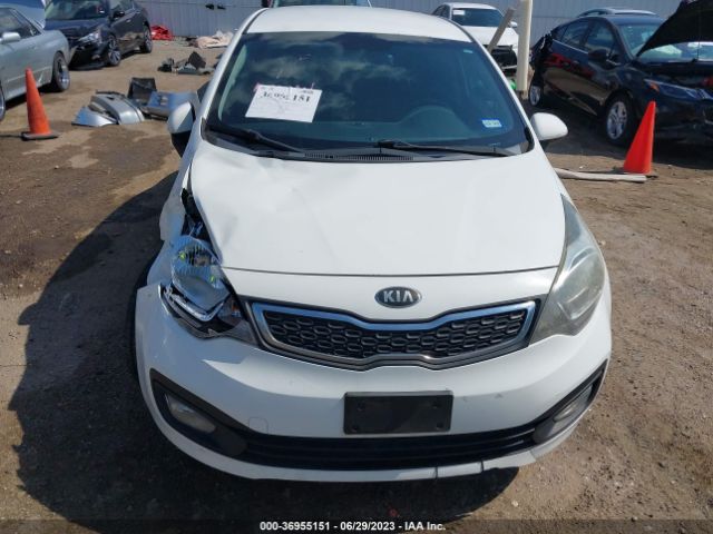 KNADN4A33F6427808 KIA RIO EX