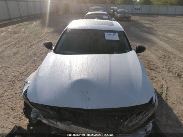 1HGCV3F97NA029276 Honda Accord Hybrid Touring