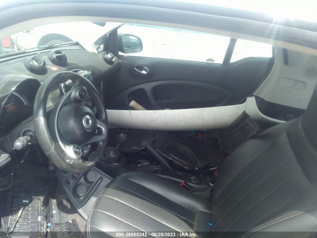 2017 Smart Fortwo, VIN: WMEFJ5DA4HK173108