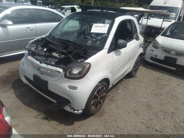 2017 Smart Fortwo, VIN: WMEFJ5DA4HK173108