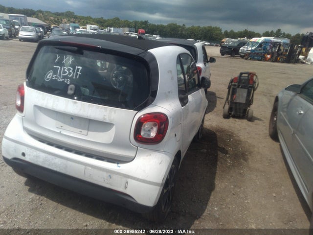 2017 Smart Fortwo, VIN: WMEFJ5DA4HK173108