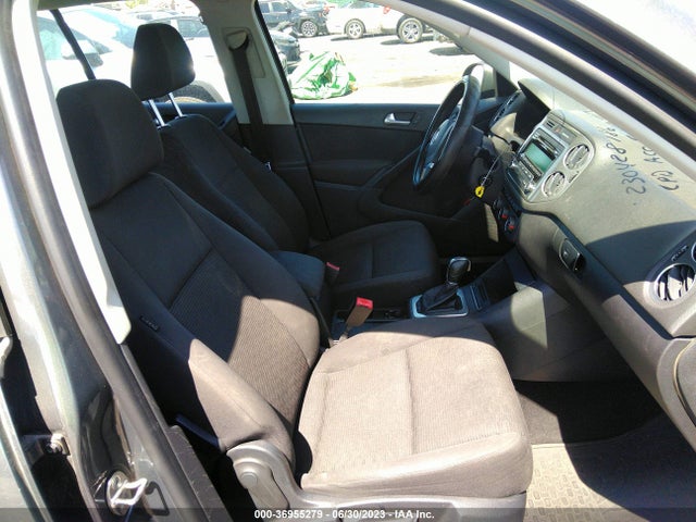 2014 VOLKSWAGEN TIGUAN S VIN: WVGAV3AX8EW578267