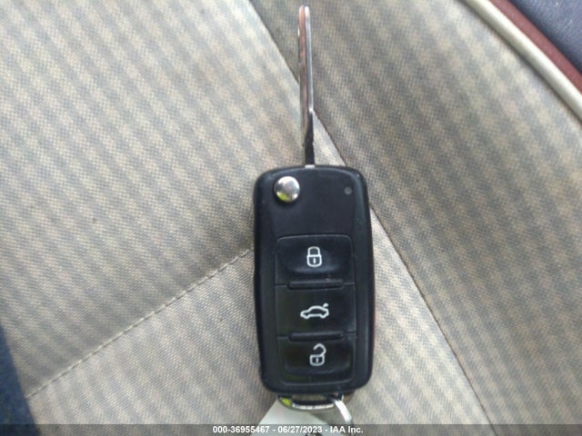 2016 Volkswagen Beetle, VIN: 3VWF17AT4GM638149