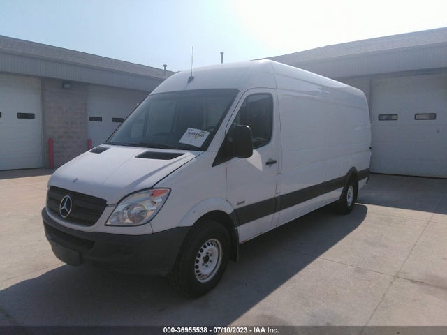 2011 MERCEDES-BENZ SPRINTER CARGO VANS VIN: WD3PE8CB8B5568251