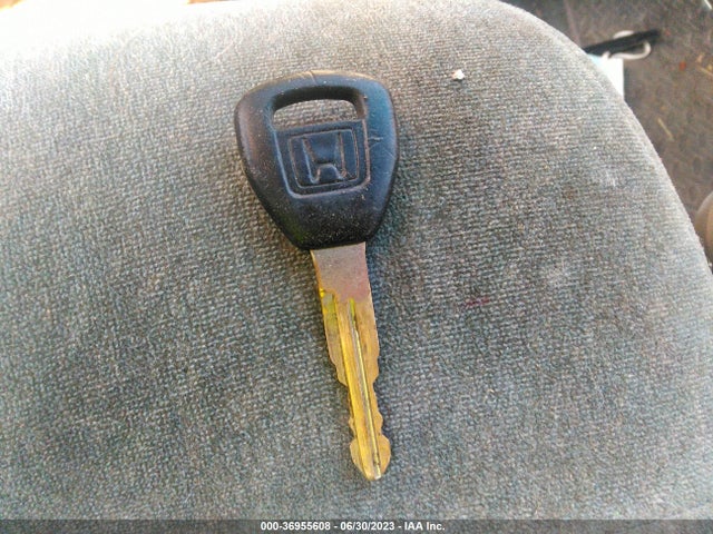 2001 HONDA ODYSSEY EX VIN: 2HKRL18621H558336