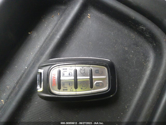 2C4RC1BG8HR812484 Chrysler Pacifica Touring-l