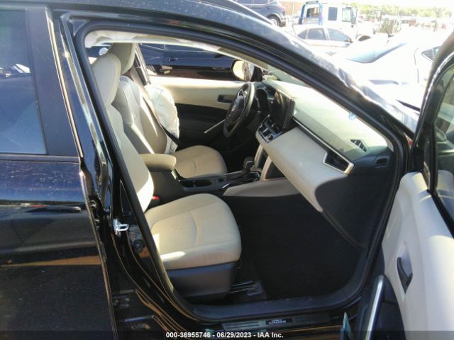 7MUCAAAG4PV043720 Toyota Corolla Cross Le