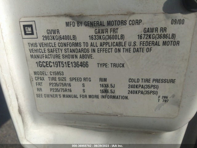 2001 CHEVROLET SILVERADO 1500 VIN: 1GCEC19T51E136466