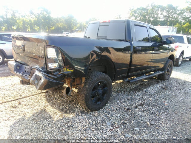 3C6UR5DL1EG139931 RAM 2500 Big Horn