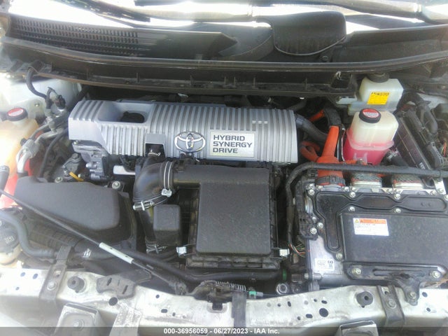 Toyota Prius V Two/five/three/four 2015 JTDZN3EU3FJ028898 Image 16