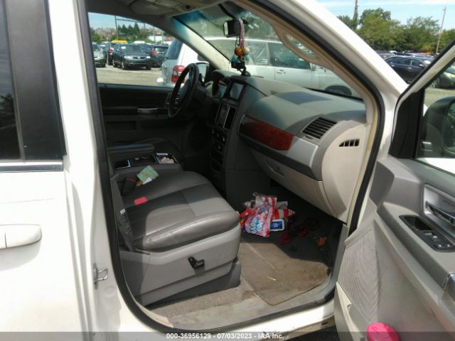 2008 CHRYSLER TOWN & COUNTRY 2A8HR54P08R793016 Photo 4