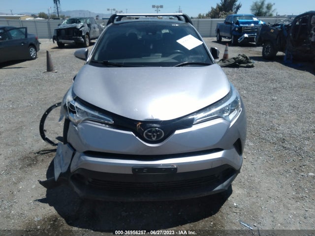 Toyota C-HR XLE 2018 JTNKHMBXXJ1010285 Image 12