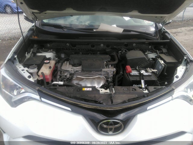 2018 TOYOTA RAV4 XLE/ADVENTURE VIN: JTMWFREV1JJ741352