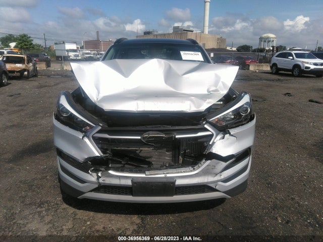 Hyundai Tucson Value 2017 KM8J3CA29HU567756 Image 4