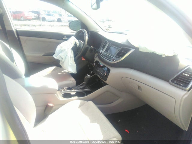Hyundai Tucson Value 2017 KM8J3CA29HU567756 Image 11