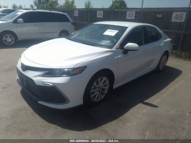 Toyota CAMRY LE 2023 4T1C11AK8PU797905 Image 2