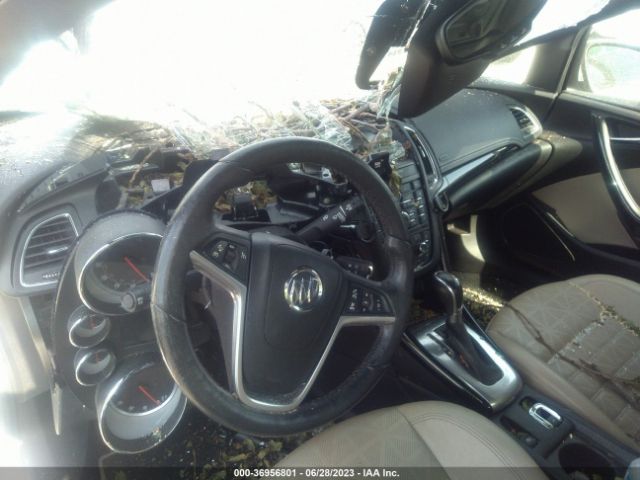 W04WT3N50GG138883 Buick Cascada Premium