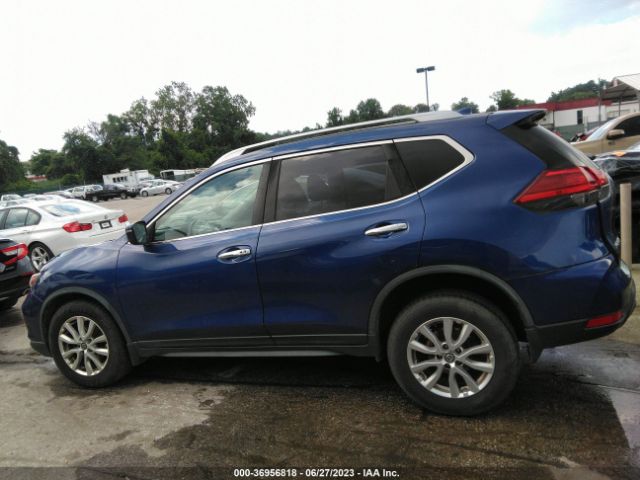 JN8AT2MV1HW018503 Nissan ROGUE SV