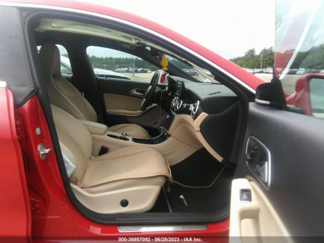 WDDSJ4GBXEN126029 Mercedes-Benz Cla-class Cla 250