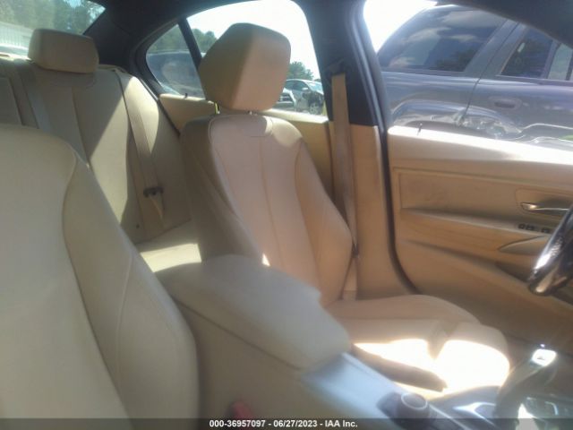 WBA3B1G58FNT07679 BMW 3 Series 320i