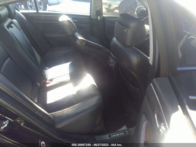 2009 HYUNDAI GENESIS VIN: KMHGC46F89U044273