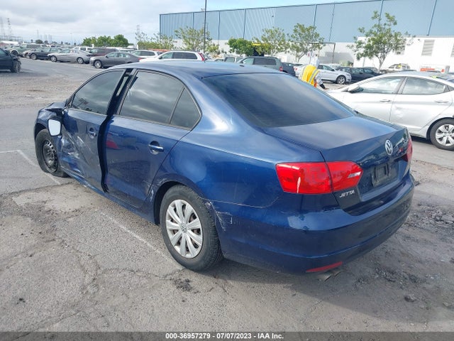 3VW2K7AJ5EM335856 Volkswagen Jetta Sedan S