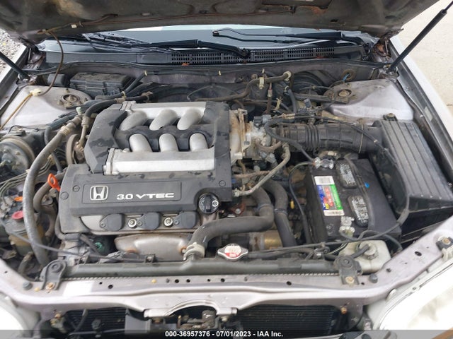 2000 HONDA ACCORD SDN LX VIN: 1HGCG1644YA030182