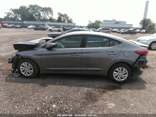 2018 HYUNDAI ELANTRA SE VIN: 5NPD74LF9JH273463