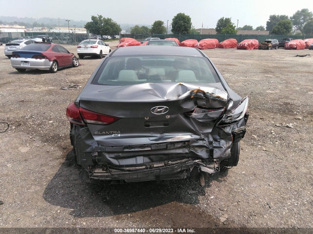2018 HYUNDAI ELANTRA SE VIN: 5NPD74LF9JH273463
