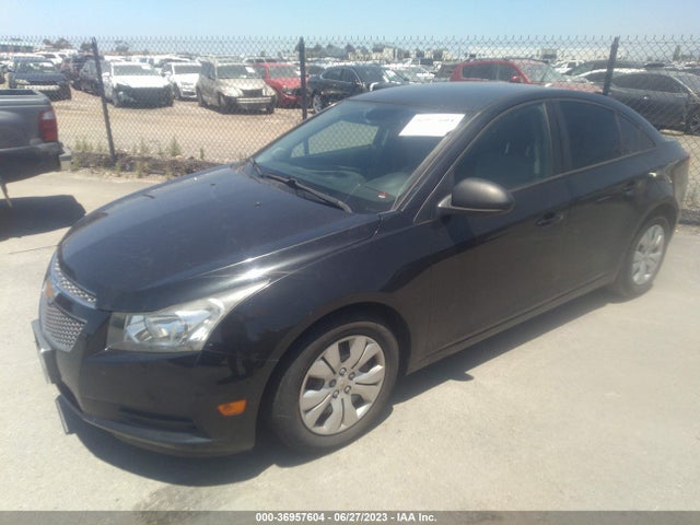 Chevrolet CRUZE LS 2014 1G1PB5SGXE7154836 Image 2