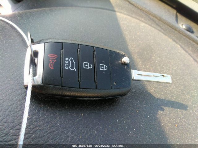 5XYKT4A76FG580182 KIA SORENTO LX