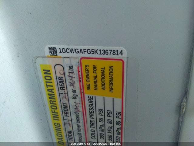 Chevrolet EXPRESS CARGO VAN 2019 1GCWGAFG5K1367814 Image 9
