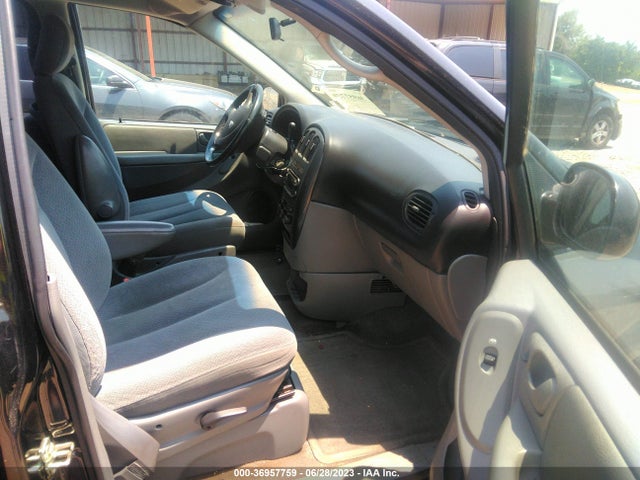 2005 DODGE GRAND CARAVAN SXT VIN: 2D4GP44L35R200425